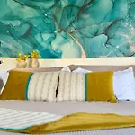 Is Cheas Wine Farm Boutique